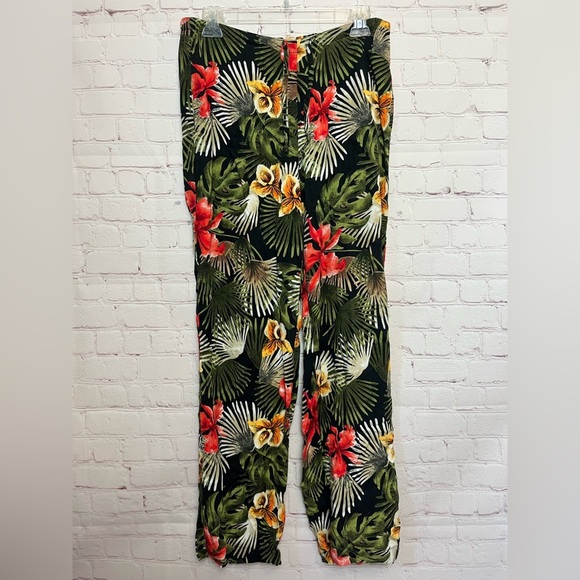 Vintage Tropical Two Piece Coordinating Set - Picture 9 of 16